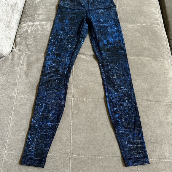 lululemon athletica High Rise Jeans - Blue Pattern - Picture 4 of 10